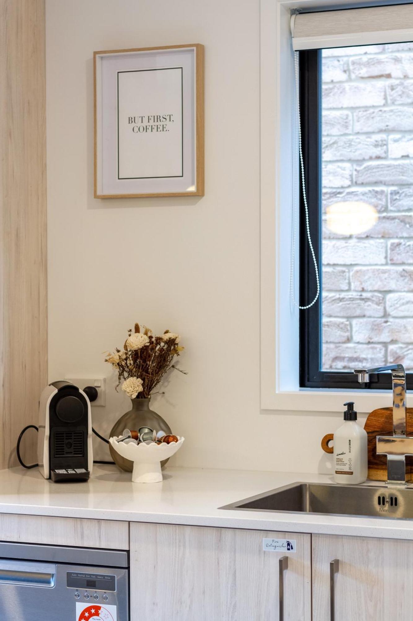 Stylish Central City Townhouse Next To Little High Christchurch Eksteriør bilde